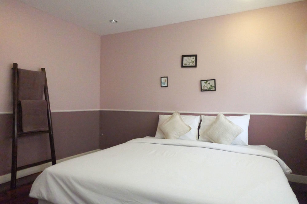 Udee Cozy Bed & Breakfast Csiangmaj Kültér fotó