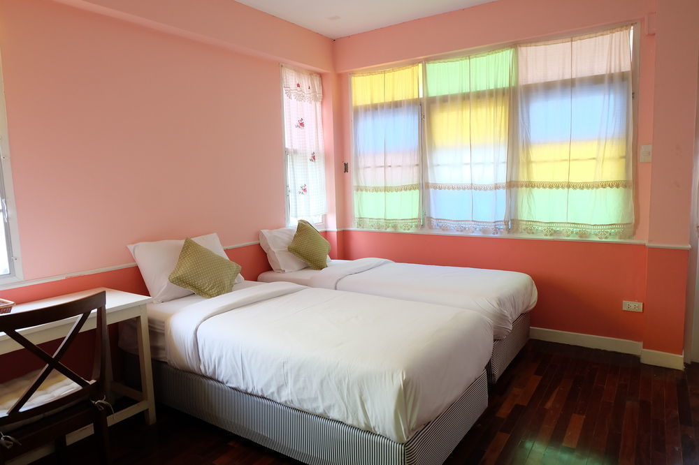 Udee Cozy Bed & Breakfast Csiangmaj Kültér fotó