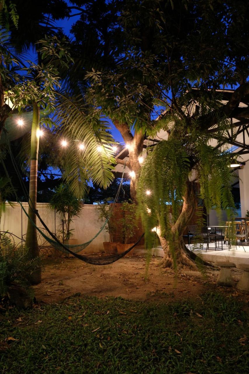 Udee Cozy Bed & Breakfast Csiangmaj Kültér fotó
