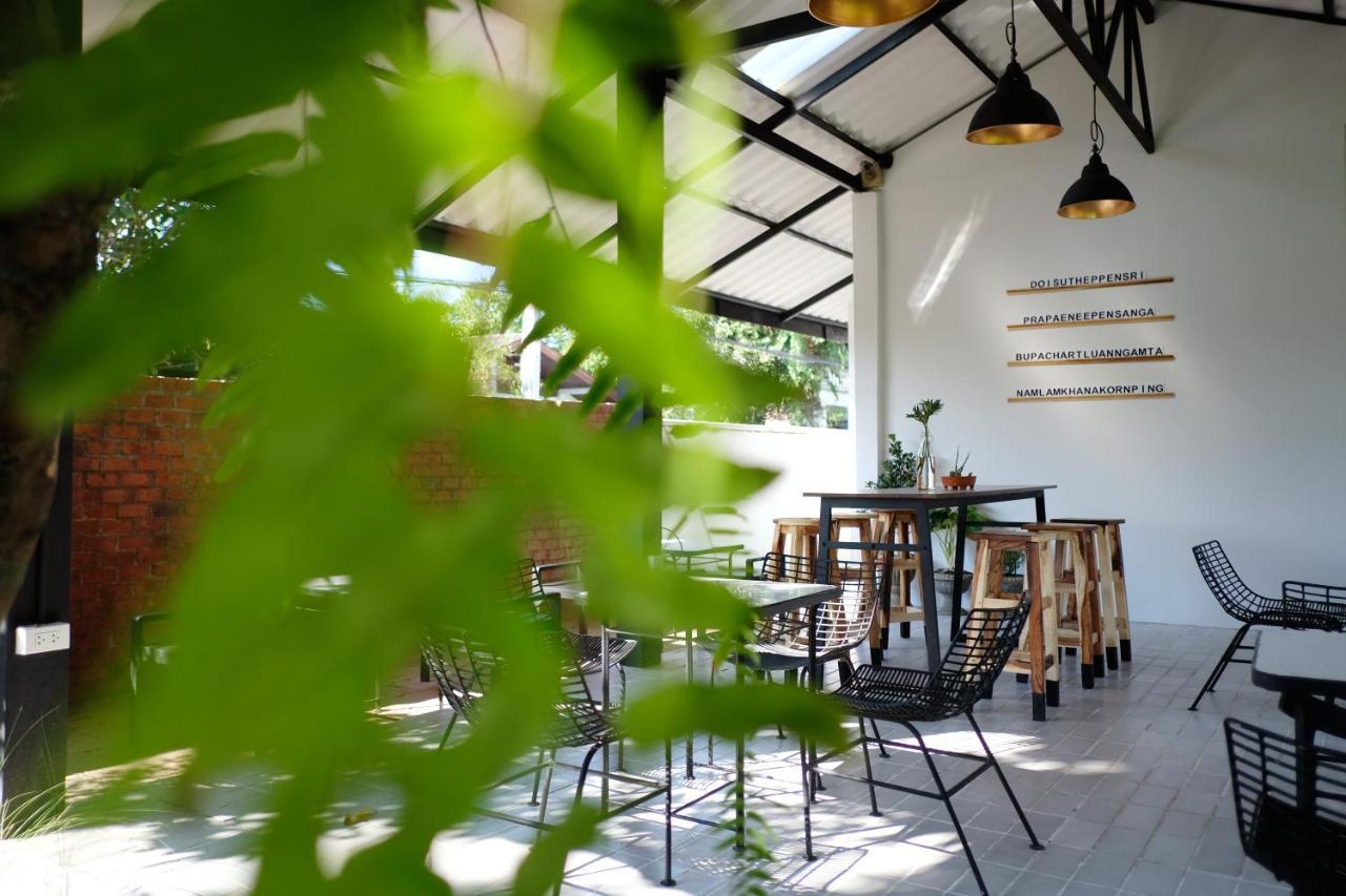 Udee Cozy Bed & Breakfast Csiangmaj Kültér fotó